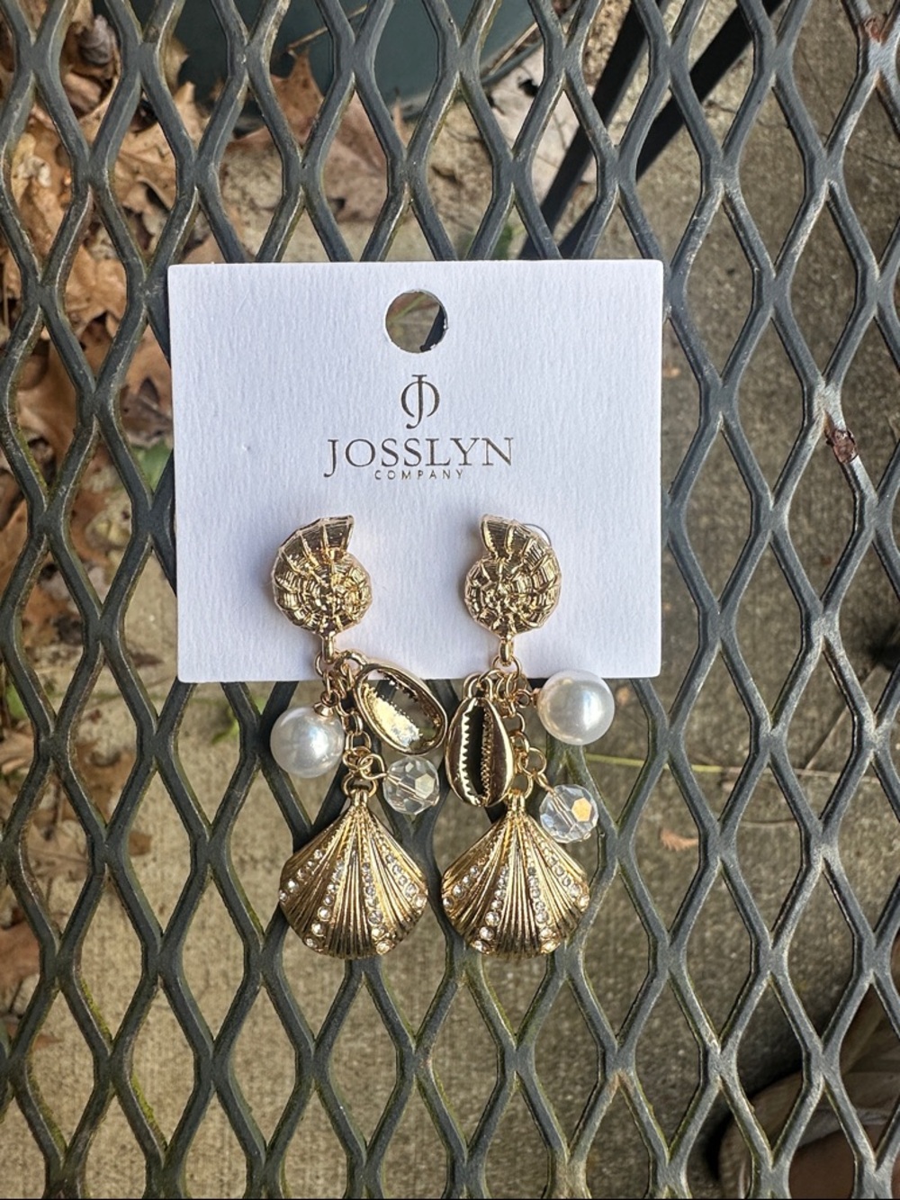 Seashell Dangle Drop Earrings โจ๐๐ - Picture 2 of 6